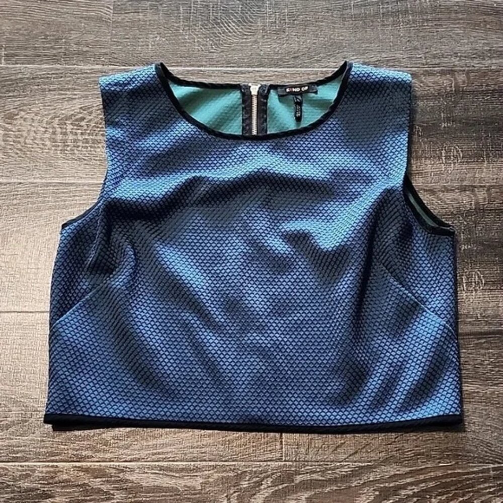 🌴 Kind Of zip back Top 🌴